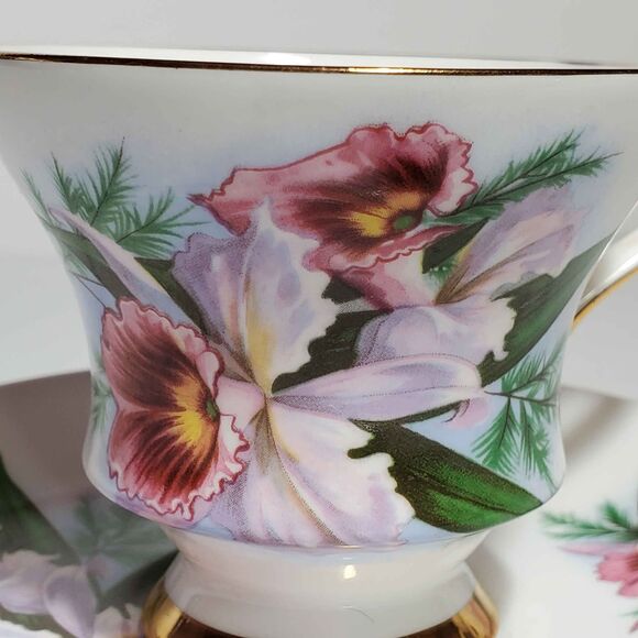 Royal London Teacup and Saucer Orchid Vintage - Picture 3 of 9